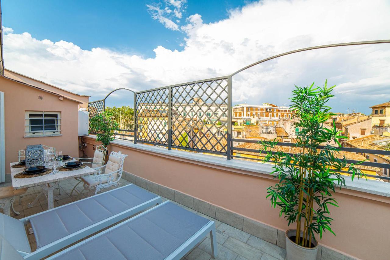 Luxury Top Floor In Trastevere Rome Exterior photo